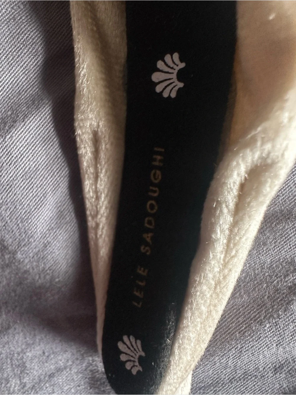 Lele Sadoughi Champagne Knotted Velvet Headband